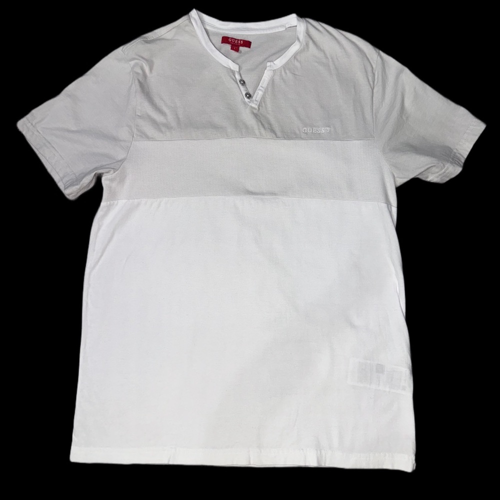 💙❤️ Guess men’s T-Shirt